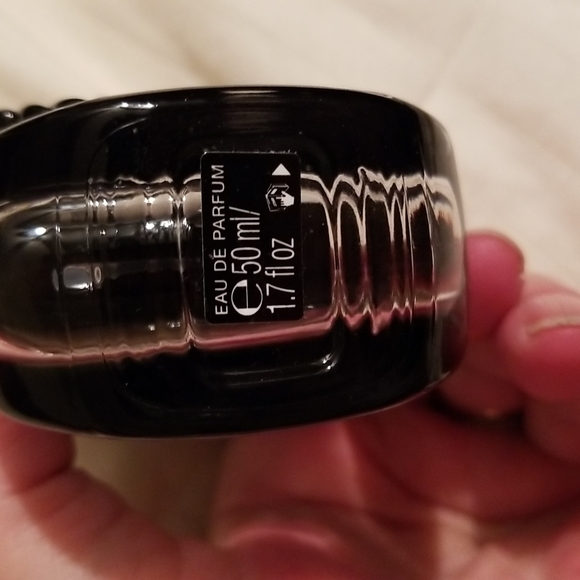 Victoria's Secret Dark Angel perfume 3.4 ounce. Unopened, rare amazing perfume. - Picture 6 of 7